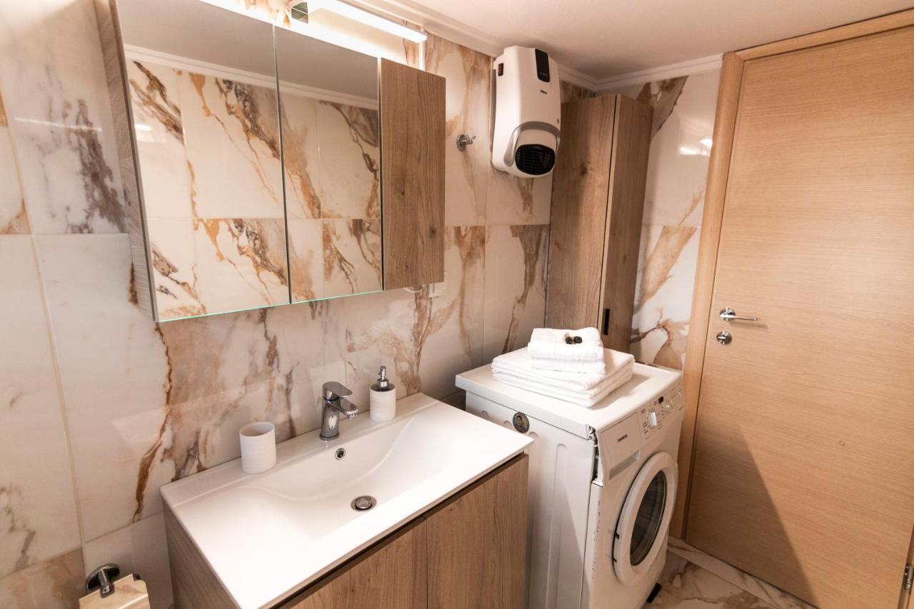 Luxury Suite 10' From The Center Атина Екстериор снимка
