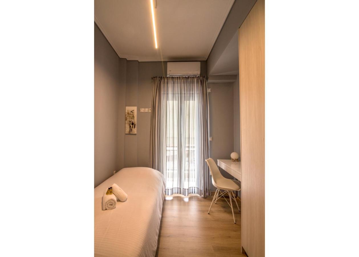 Luxury Suite 10' From The Center Атина Екстериор снимка