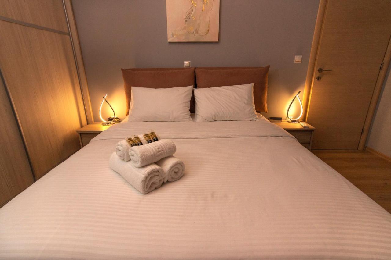 Luxury Suite 10' From The Center Атина Екстериор снимка