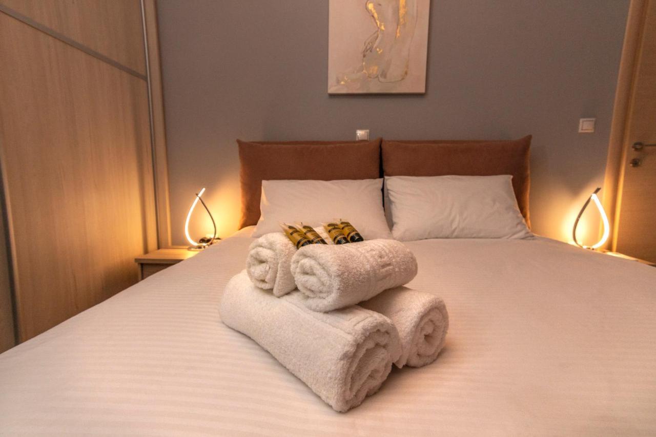 Luxury Suite 10' From The Center Атина Екстериор снимка